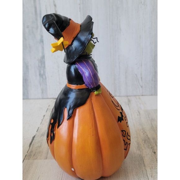 Halloween witch cauldron potion pumpkin star bat figure - Picture 7 of 8